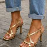 Estíbaliz Tacones Dorados Metálicos con Tiras Cruzadas para Verano