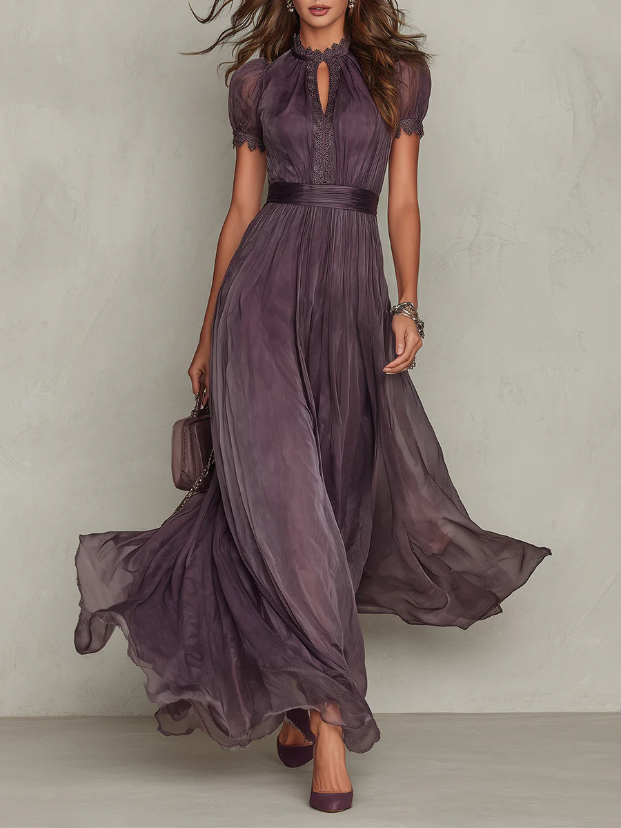 Flavia | Vestido Largo Morado con Escote de Ojo de Cerradura y Ribete de Encaje en Chifón