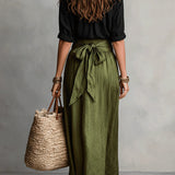 Rocío | Conjunto de Dos Piezas: Top Negro y Falda Midi Verde Oliva