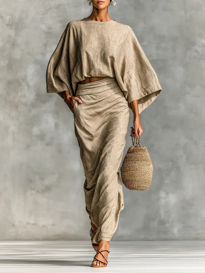 Marina | Conjunto Beige de Dos Piezas con Top Murciélago y Falda Larga para una Elegancia Sin Esfuerzo